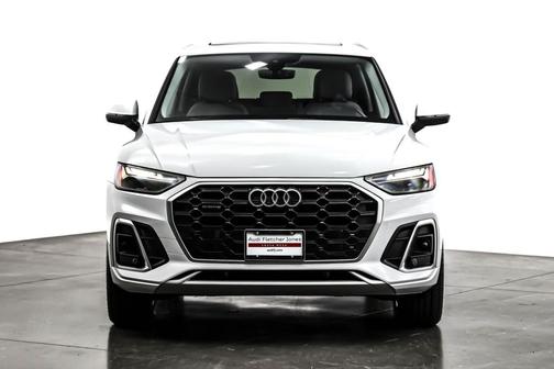 2022 Audi Q5 45 S line Premium