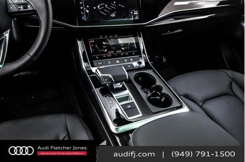 2025 Audi Q8 55 Premium