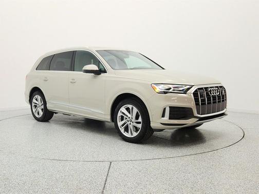 Vicuna Beige Metallic 2023 Audi Q7 45 Premium