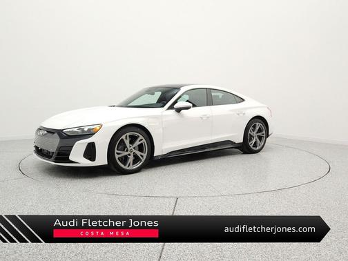 Ibis White 2022 Audi e-tron GT Premium Plus
