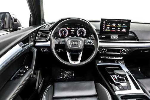 2024 Audi Q5 45 S line Premium Plus