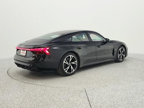 Mythos Black Metallic 2022 Audi e-tron GT Prestige