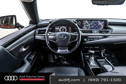 2019 Lexus ES 300h Base