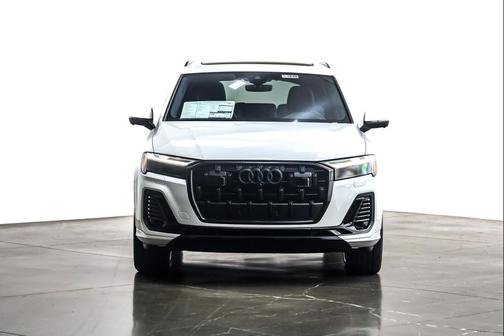 2026 Audi Q7 55 Premium Plus