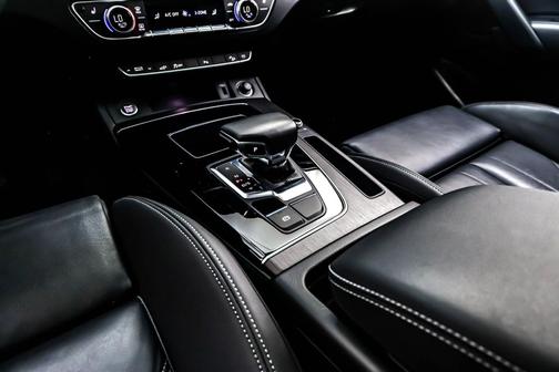 2022 Audi Q5 55 S line Premium