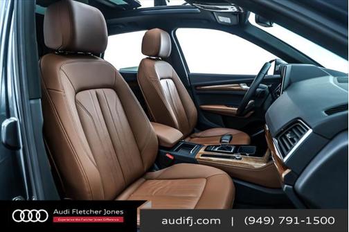 2022 Audi Q5 45 S line Premium Plus