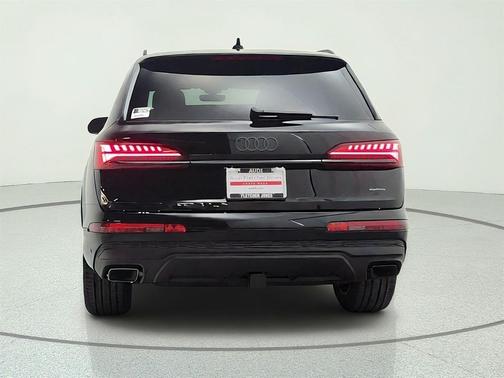 Mythos Black Metallic 2026 Audi Q7 45 Premium Plus
