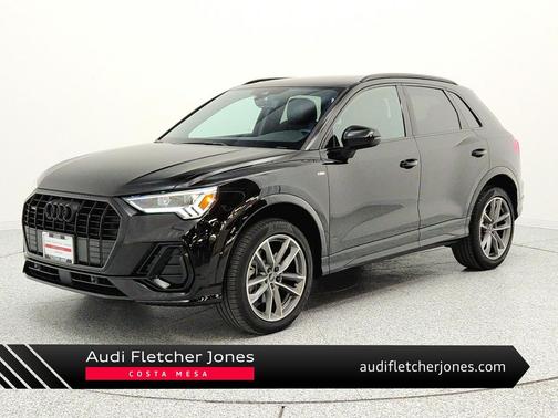 Mythos Black Metallic 2023 Audi Q3 Premium 45 TFSI S line quattro Tiptronic