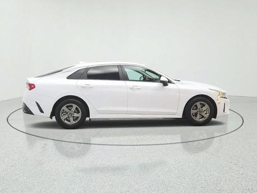 Glacial White Pearl 2023 Kia K5 LXS