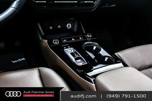 2025 Audi Q6 e-tron Premium Plus quattro