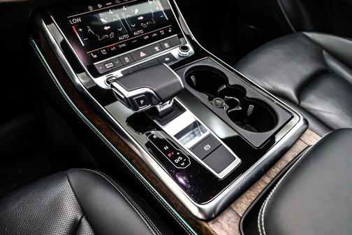 2022 Audi Q8 55 Premium Plus