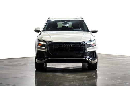 2022 Audi Q8 55 Premium Plus