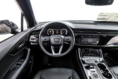 2026 Audi Q7 45 Premium