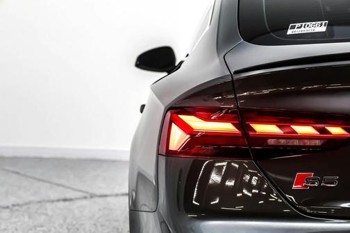 Daytona Gray Pearl Effect 2023 Audi S5 Premium Plus TFSI quattro Tiptronic