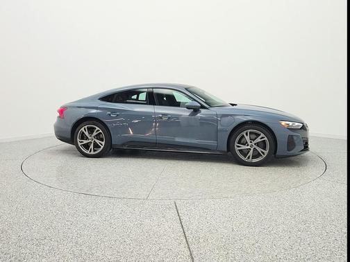 Kemora Gray Metallic 2022 Audi e-tron GT Premium Plus
