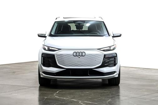 2025 Audi Q6 e-tron Premium Plus