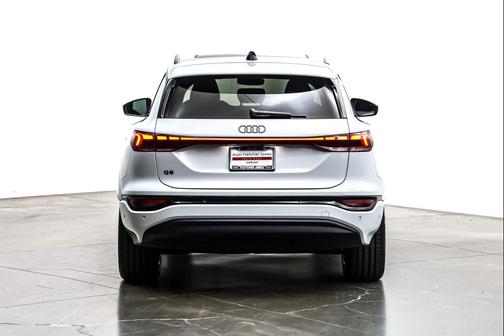 2025 Audi Q6 e-tron Premium Plus