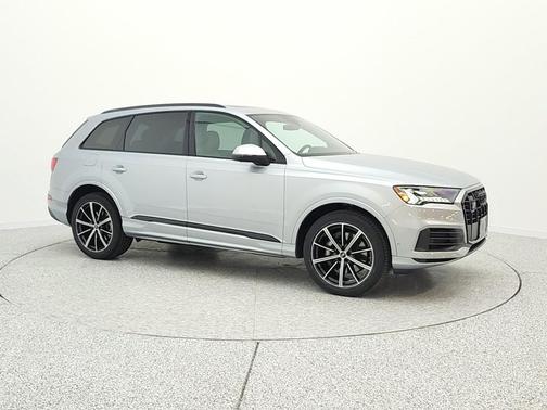 Satellite Silver Metallic 2023 Audi Q7 55 Premium Plus