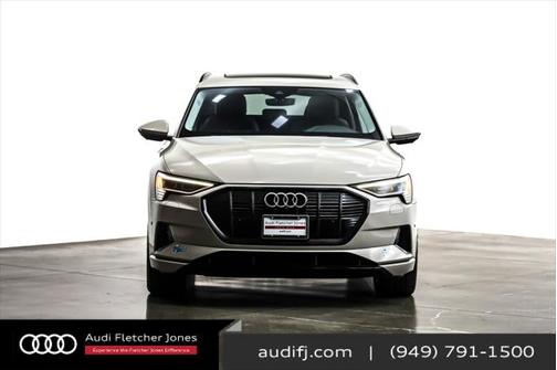 2021 Audi e-tron Premium Plus