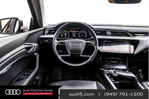 2021 Audi e-tron Premium Plus