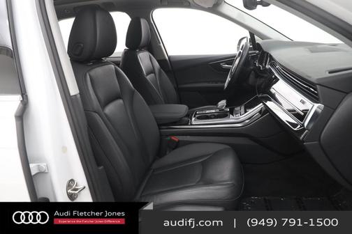 2021 Audi Q7 45 Premium Plus