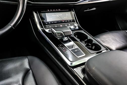 2021 Audi Q7 45 Premium Plus