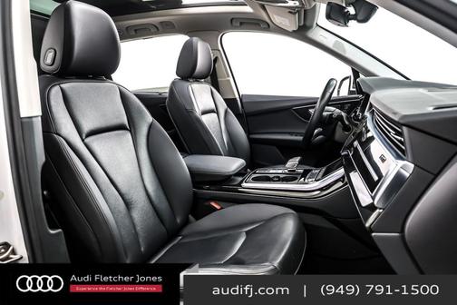 2021 Audi Q7 45 Premium Plus