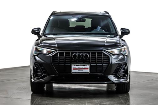 2022 Audi Q3 45 S line Premium