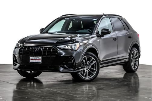 2022 Audi Q3 45 S line Premium