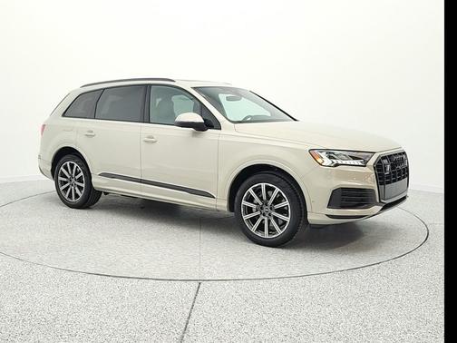 Vicuna Beige Metallic 2023 Audi Q7 45 Premium Plus
