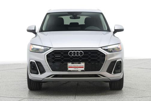 Florett Silver Metallic 2023 Audi Q5 45 S line Premium