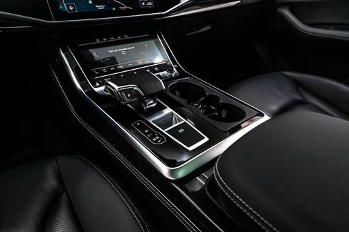 2023 Audi Q8 55 Premium Plus