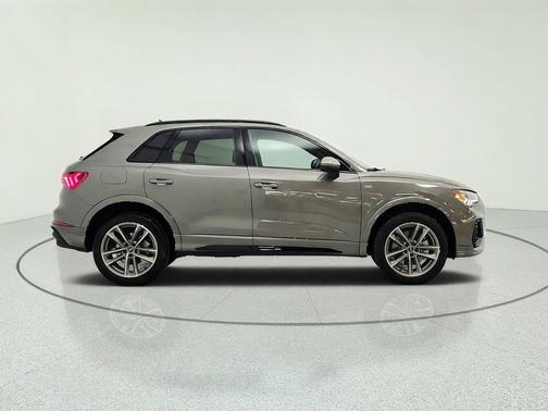 Chronos Gray Metallic 2025 Audi Q3 Premium 45 TFSI S line quattro Tiptronic