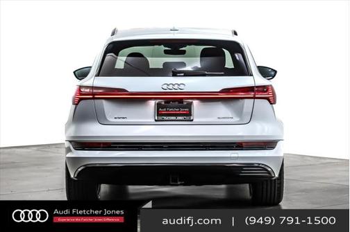 2021 Audi e-tron Premium Plus