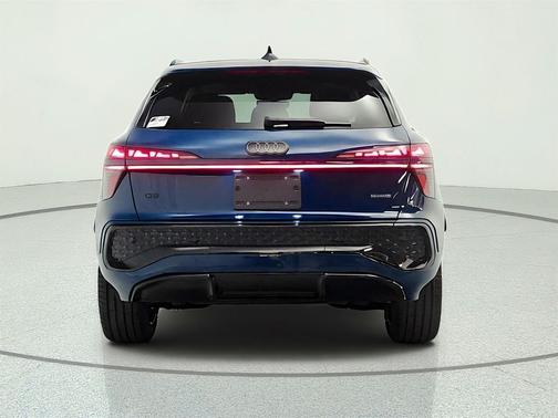 Malpelo Blue Metallic 2026 Audi Q3 TFSI quattro S tronic