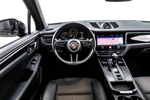 2024 Porsche Macan AWD