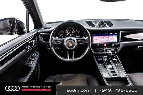 2024 Porsche Macan AWD