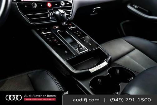 2024 Porsche Macan AWD