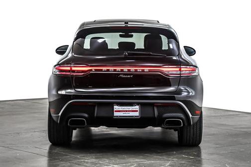 2024 Porsche Macan AWD