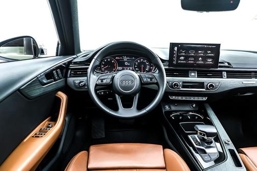 2023 Audi A4 45 S line Premium
