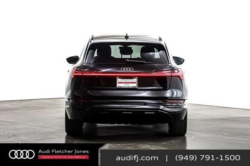 2024 Audi Q8 e-tron Premium Plus