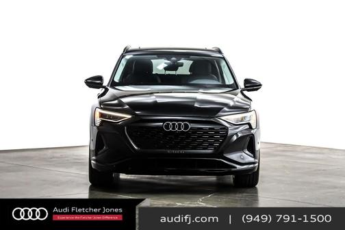 2024 Audi Q8 e-tron Premium Plus