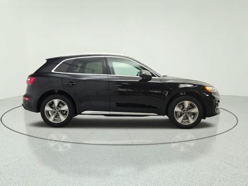 Brilliant Black 2023 Audi Q5 40 Premium Plus