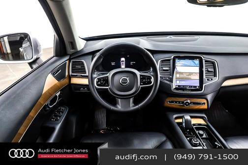 2023 Volvo XC90 Recharge Plug-In Hybrid T8 Core Bright Theme
