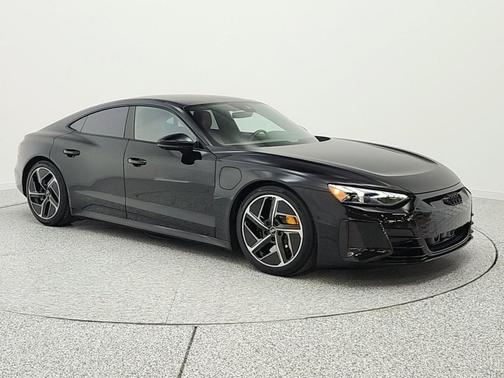 Mythos Black Metallic 2024 Audi RS e-tron GT quattro