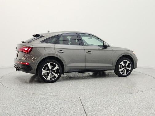 Chronos Gray Metallic 2023 Audi Q5 45 S line Premium Plus
