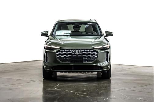 2025 Audi Q5 Premium Plus TFSI quattro S tronic