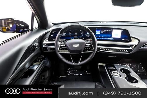 2025 Cadillac LYRIQ Sport