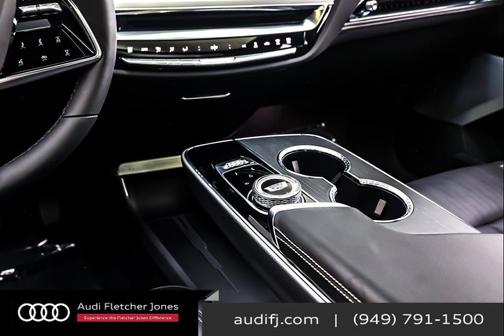 2025 Cadillac LYRIQ Sport