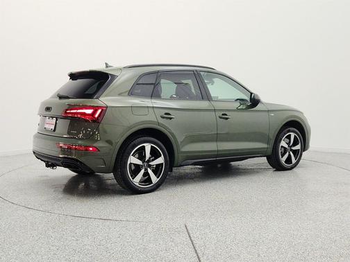 District Green Metallic 2023 Audi Q5 45 S line Premium Plus
